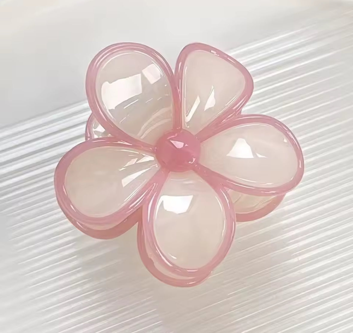 Frangipani Haarspange | Sommerlicher Blütentraum in Jelly-Farbe