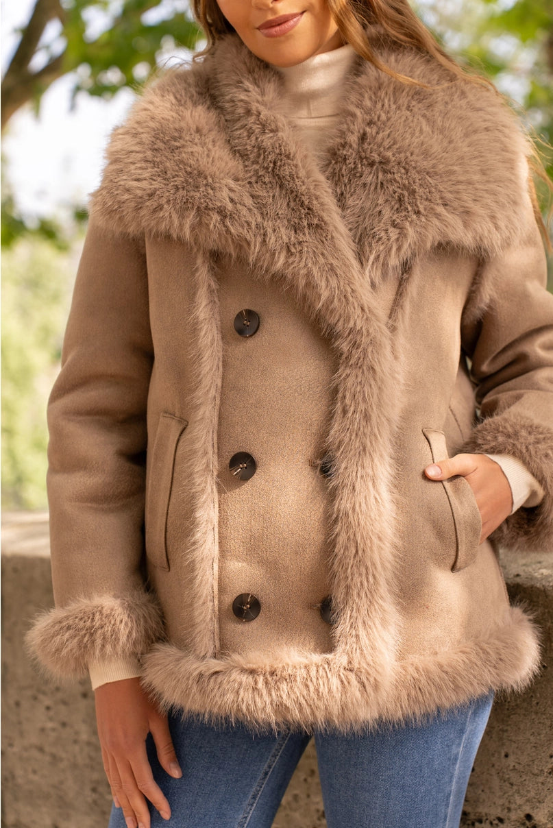 Jacke in Wildlederoptik mit Kunstfell