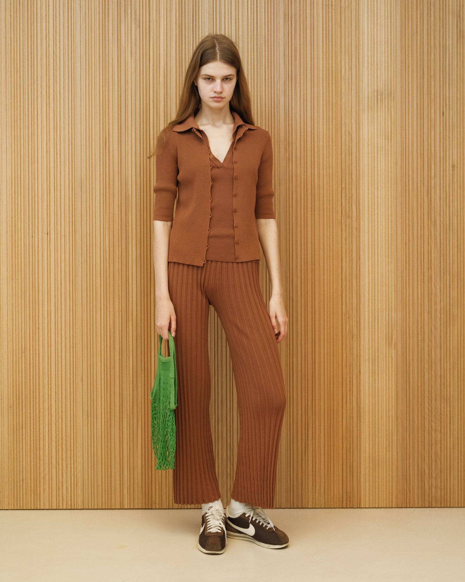 Plisserade stickade byxor i kammad bomull | Lèmme