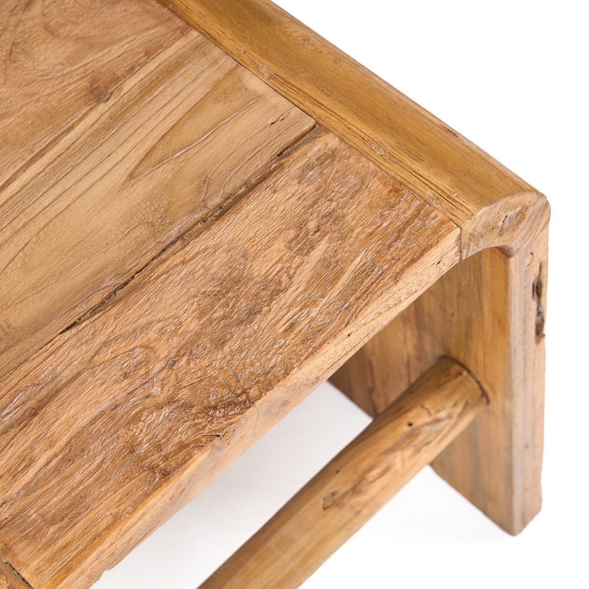 Arc Sidobord i Återvunnen Teak – Handgjort Natur | Bazar Bizar