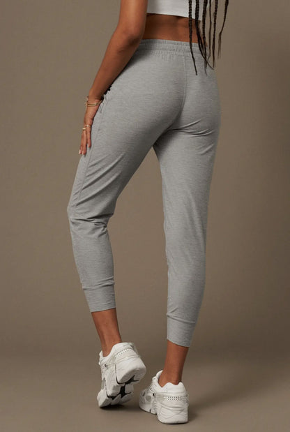 Lounge Jogger in Melange Grey, Believe Athletics