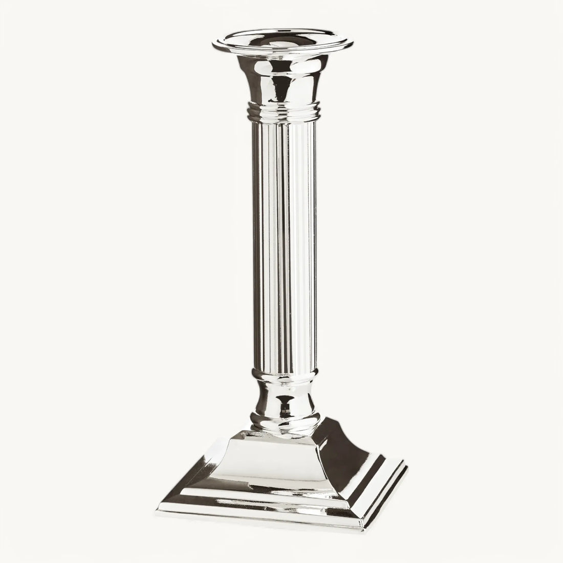 Lincoln Ljusstake – Silverfinish (flera höjder)