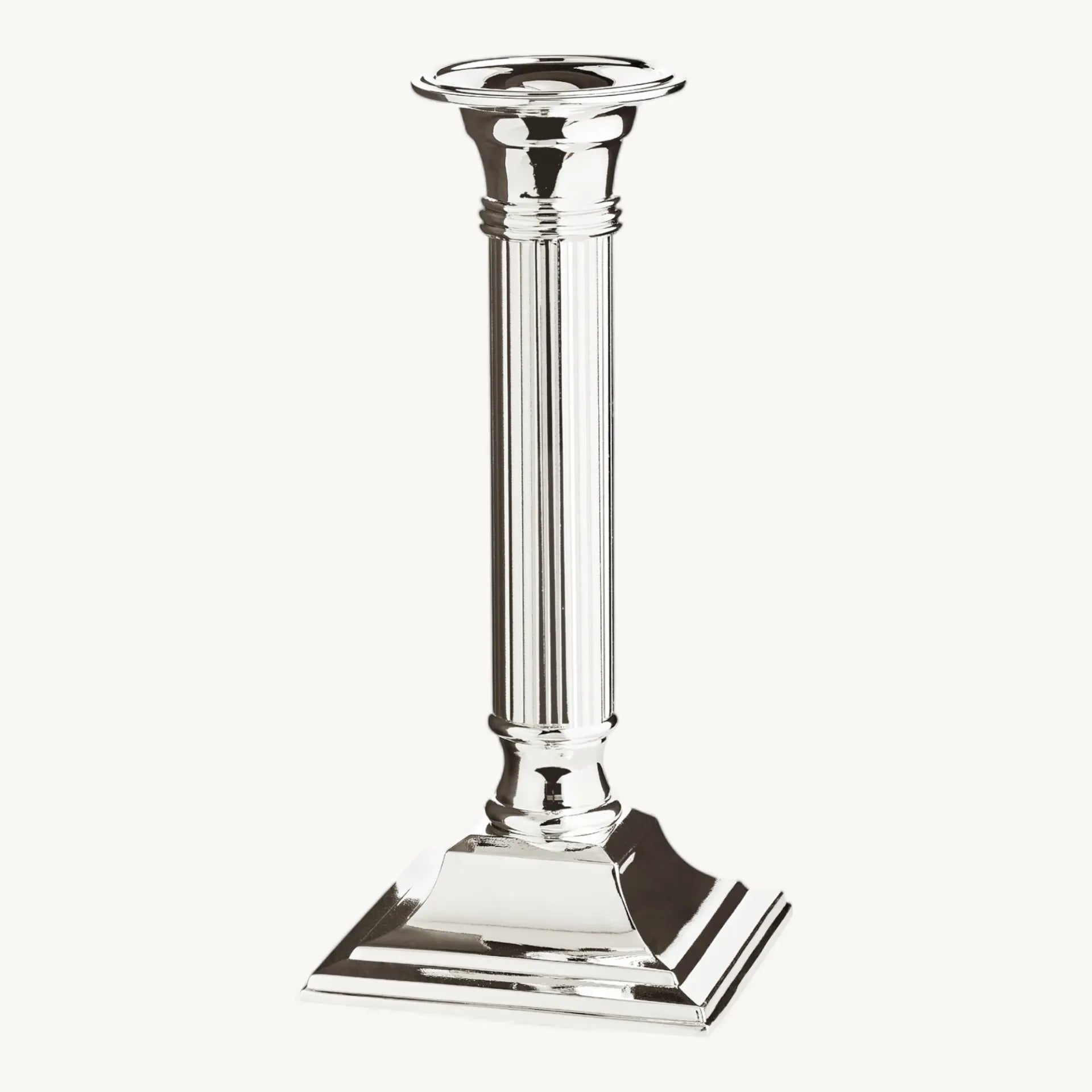 Lincoln Ljusstake – Silverfinish (flera höjder)