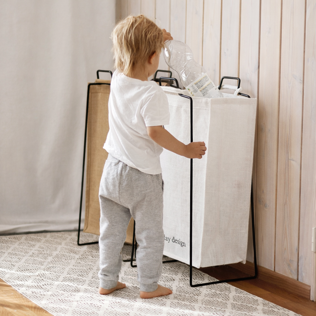 TURKU XL – Designställ för källsortering (svart)