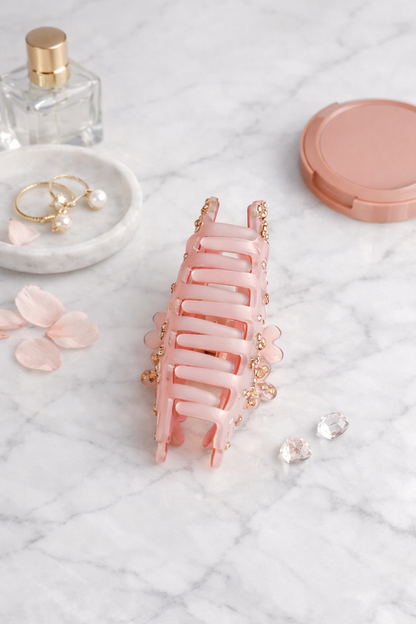 Rosalie Hair Claw | Rosa blomsterprydd hårklämma i akryl