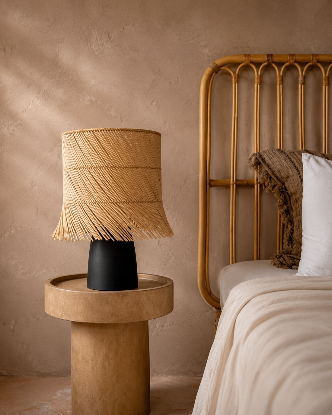 Rattan Table Lamp – Black Natural