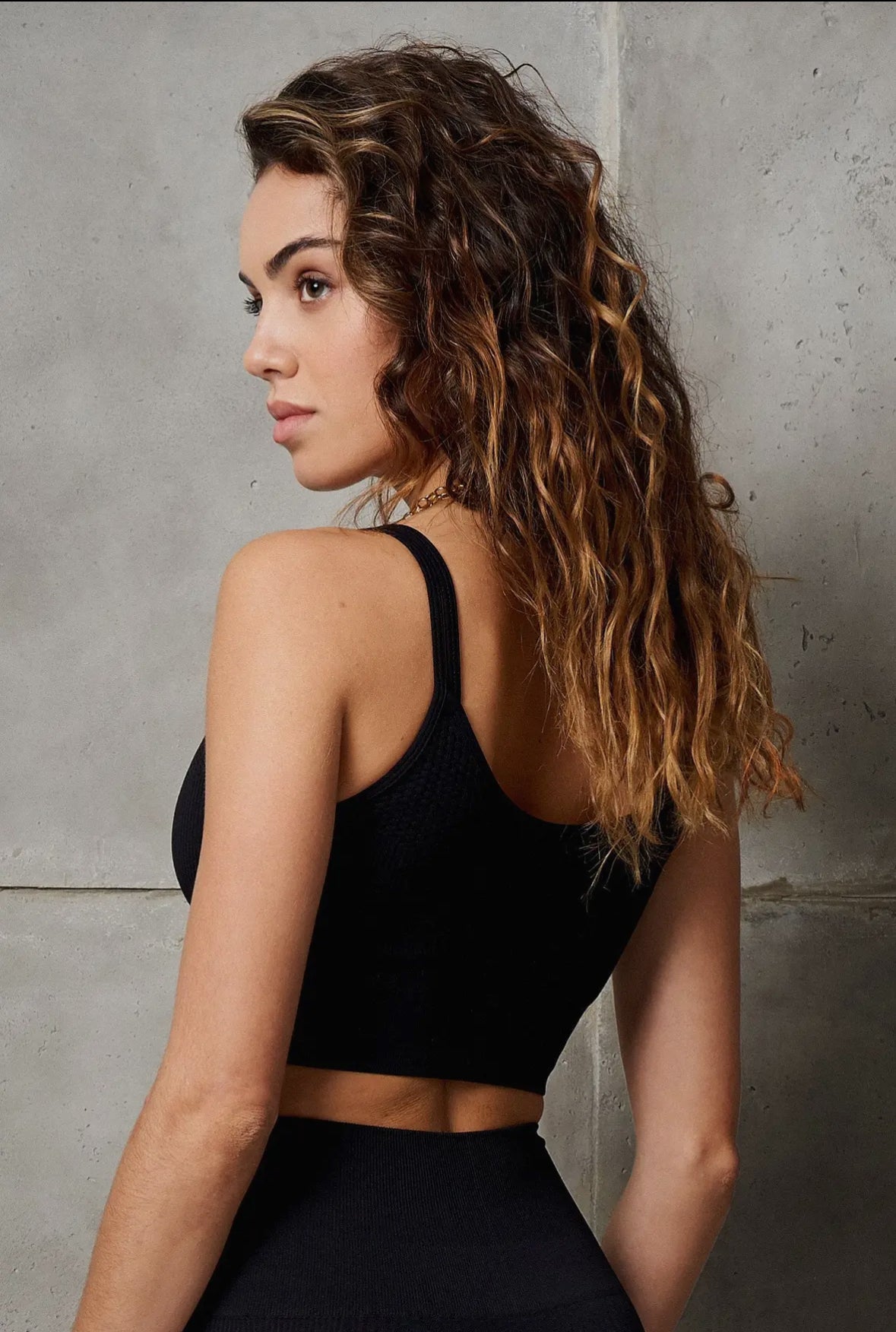 Re. Feel Bra in Black, Believe Athletics