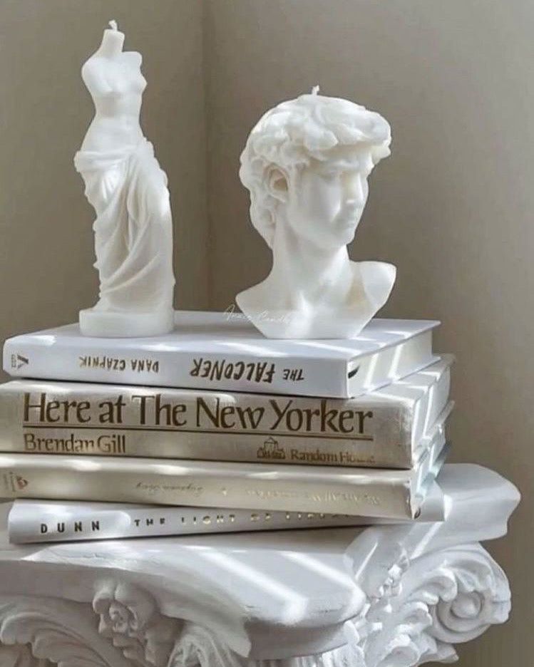 David by Michelangelo - Scented candle made of soy wax + Wooden candle holder