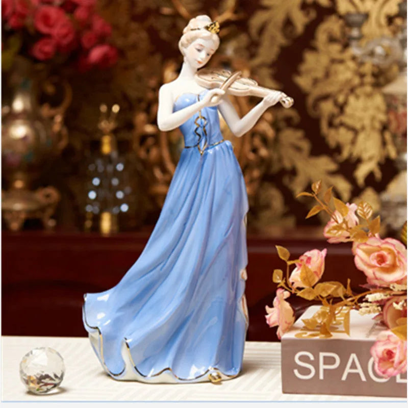 The porcelain figurine - The woman with the violin 