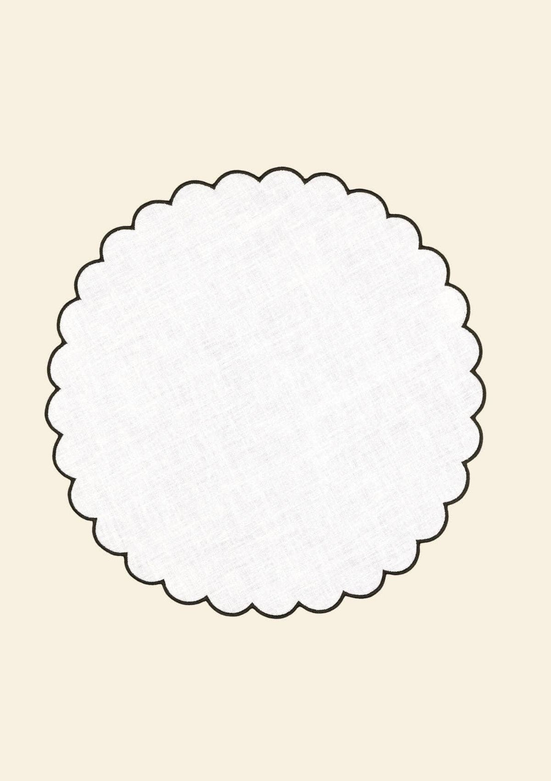 Linneunderlägg med scalloped kant – Vit &amp; Skifferblå (2-pack)