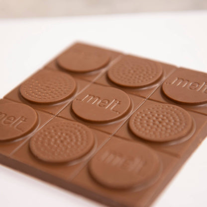 Gold Gianduja – 50% choklad med hasselnöt &amp; Maldon havssalt