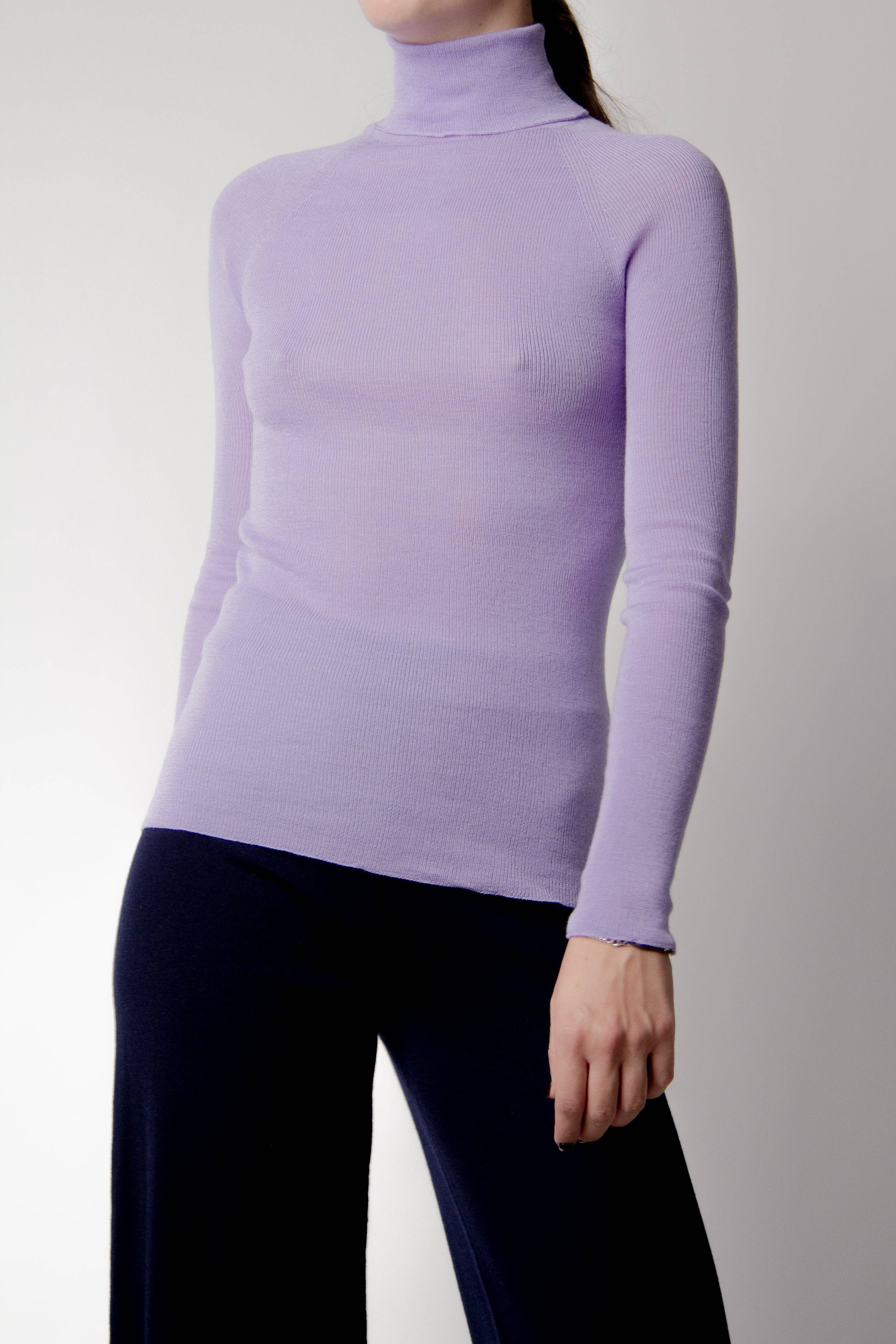 Rippstrick-Rollkragenpullover aus extrafeiner Merinowolle, LÈMME