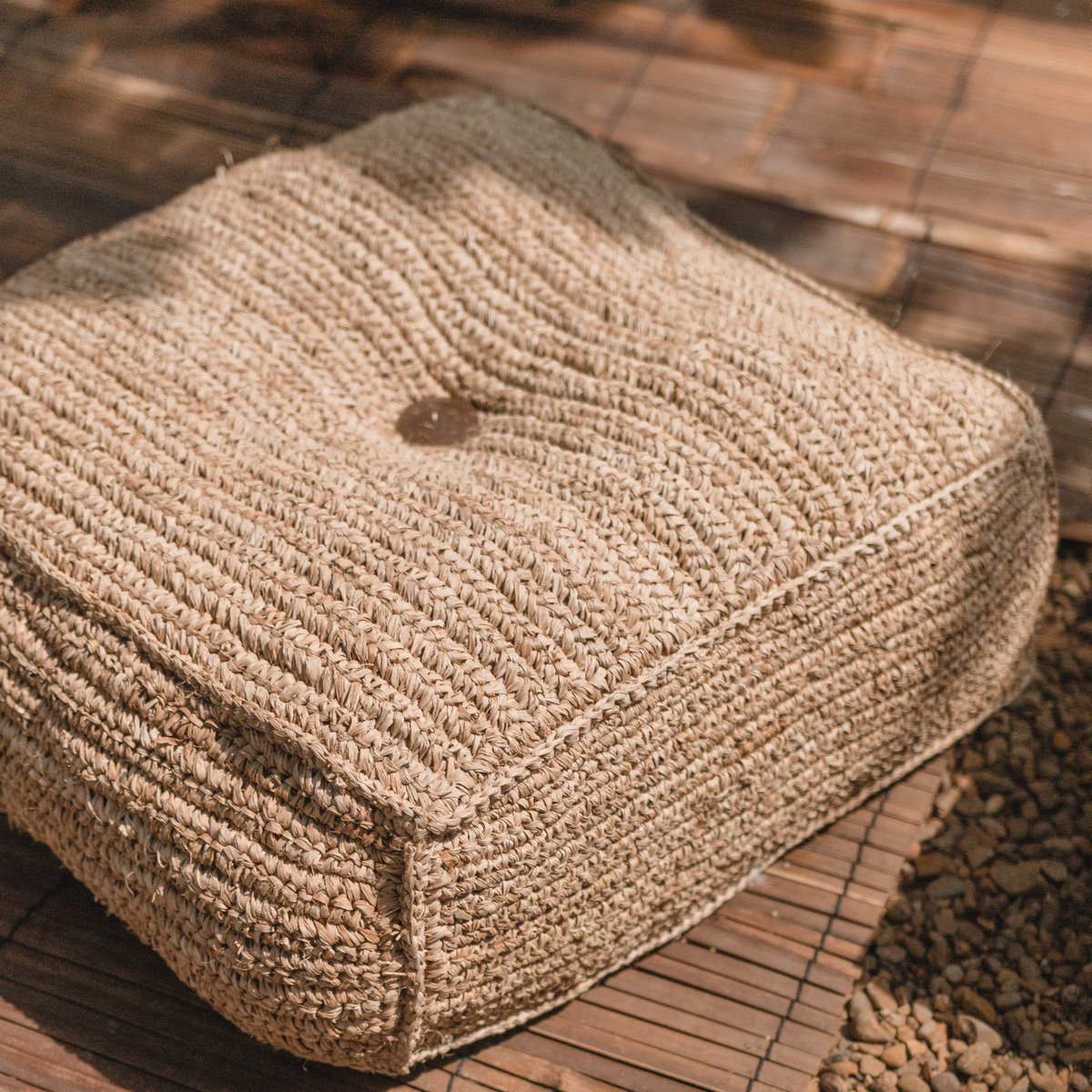 Padar Pouf | Sittpuff i raffia – Soeji