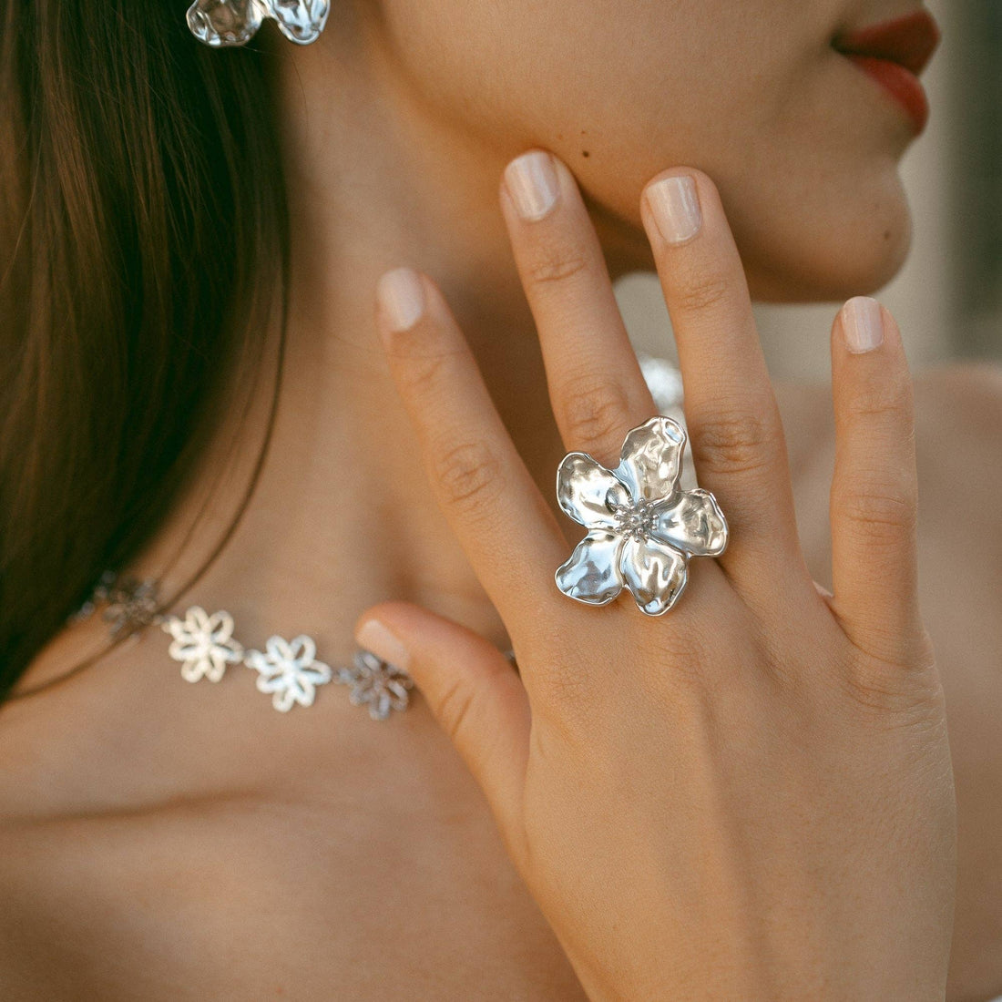 Ibiscus Blomring – Statement i blomsterform