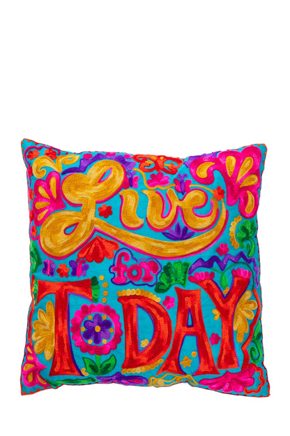 Broderat Kuddfodral 40 x 40 cm, Peace &amp; Love by Calao