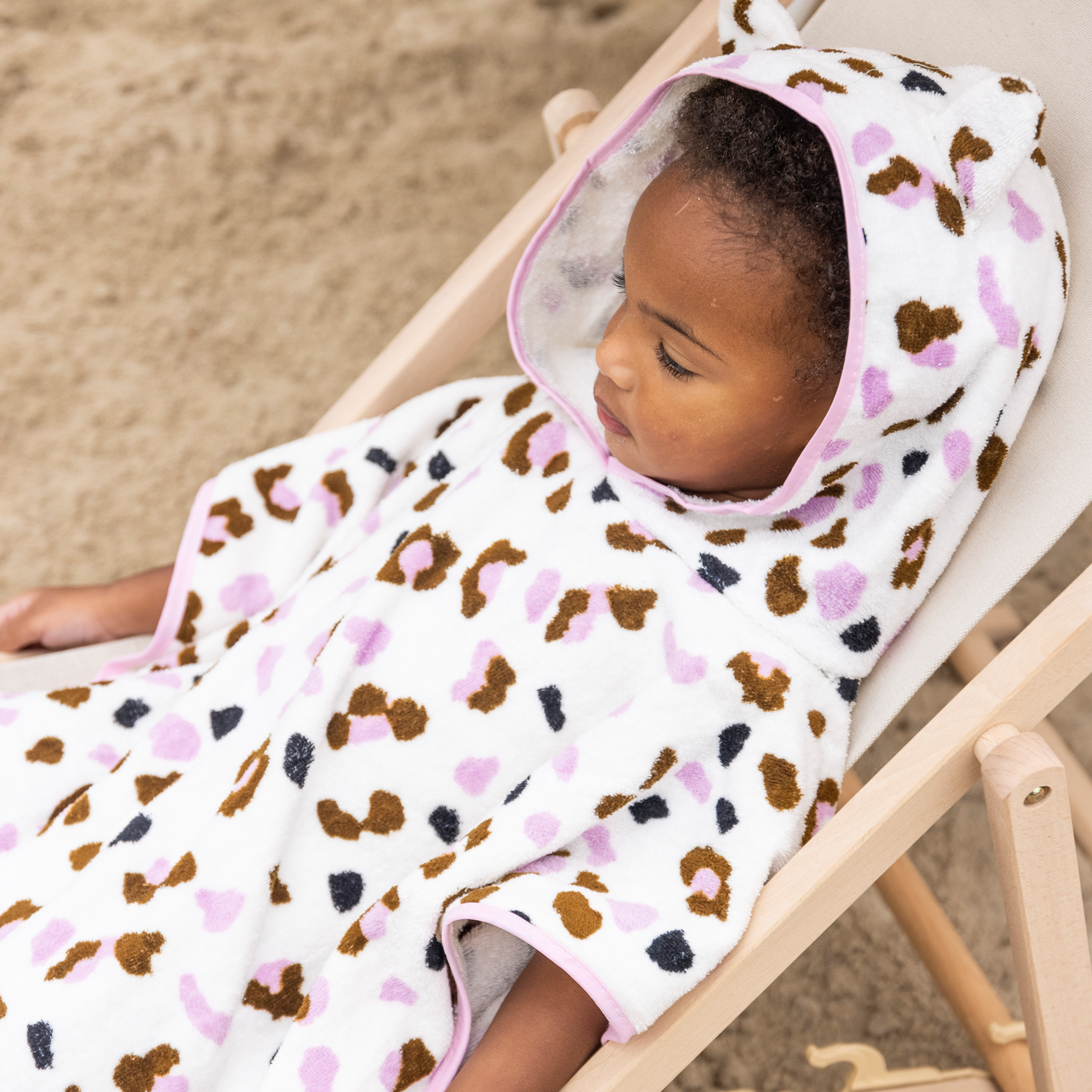 Swim Essentials Strandponcho in Offwhite Panther-Print 65 x 65 cm