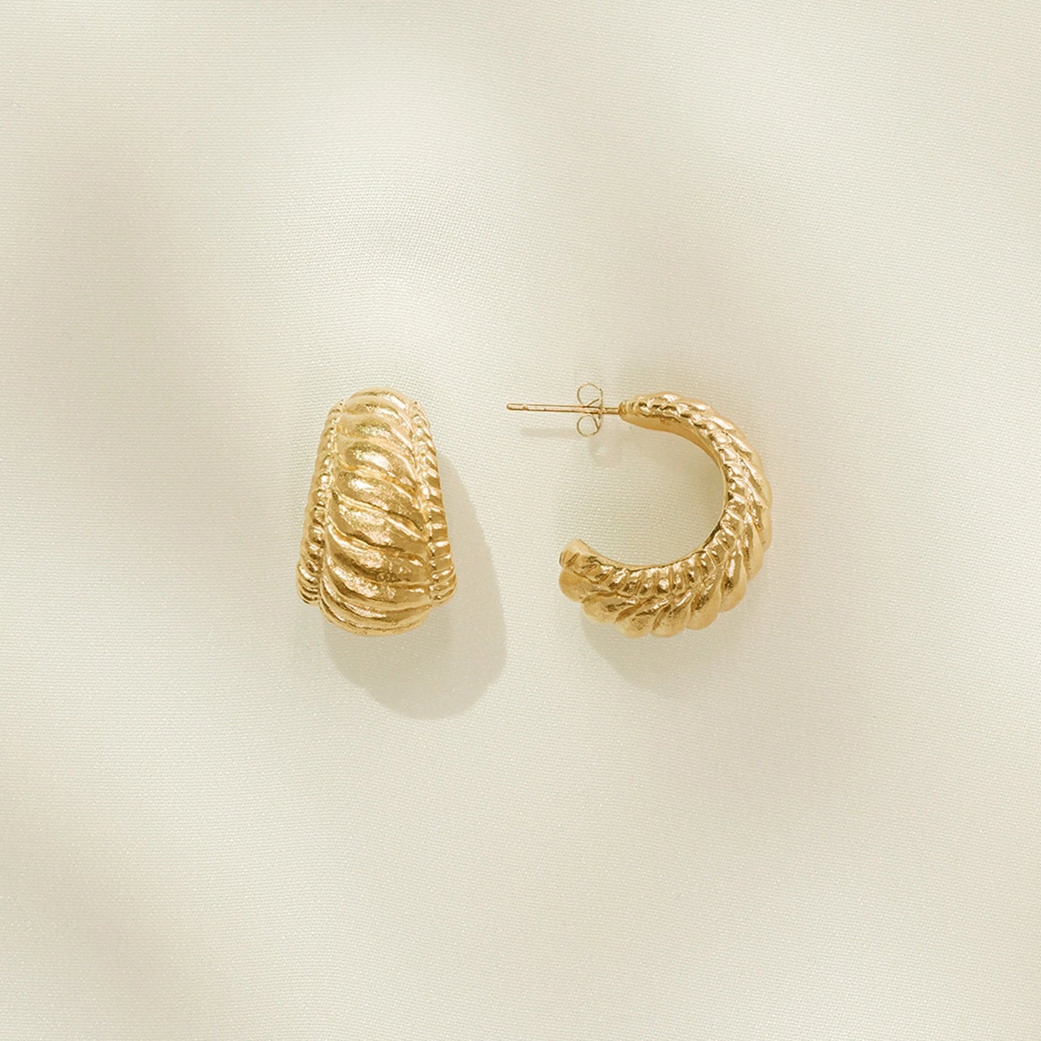 Marea Mini Earrings | 18k Gold | Agape Studio Jewelry 