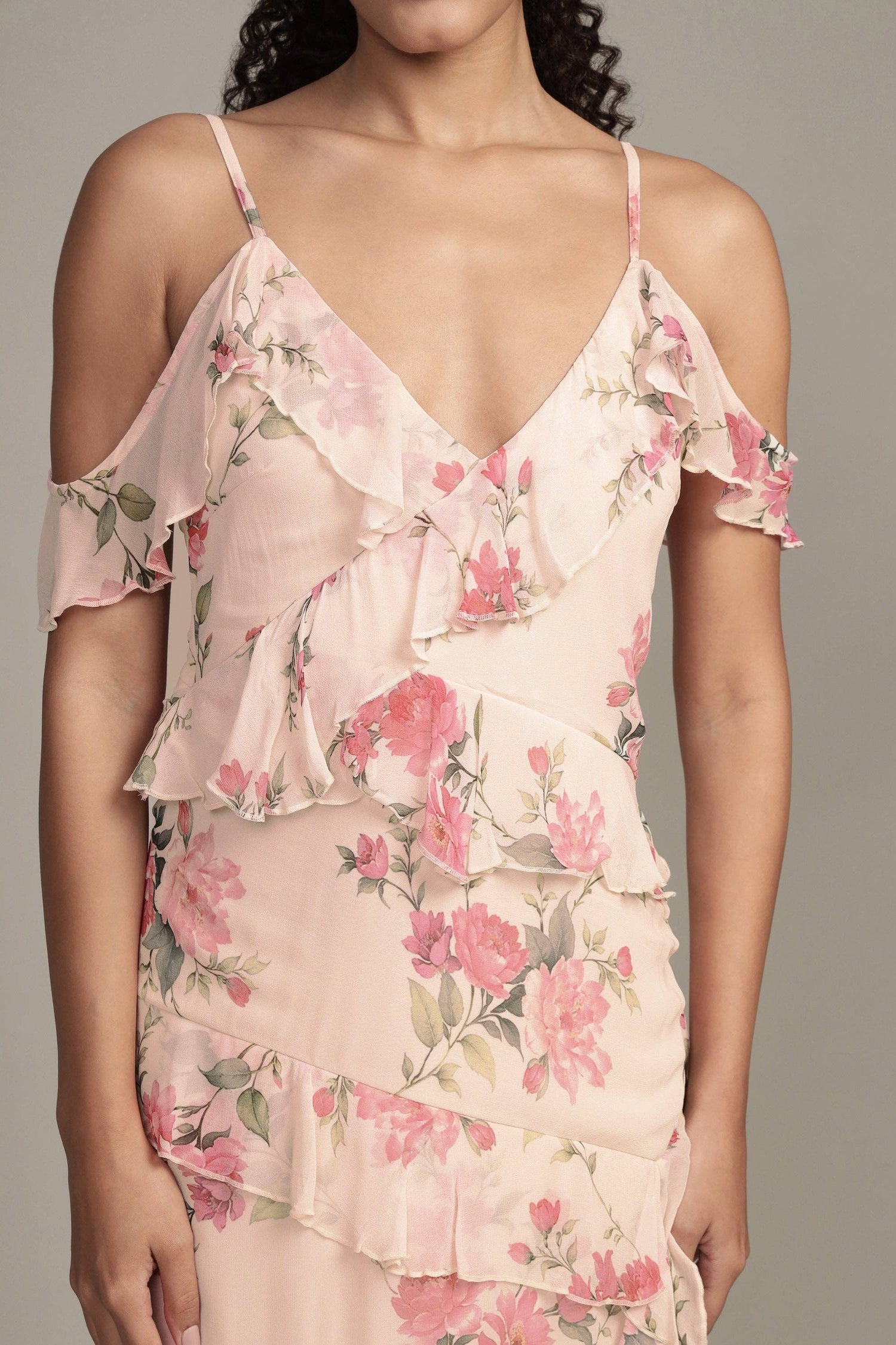 Lace &amp; Beads Leighton Floral Maxi Dress