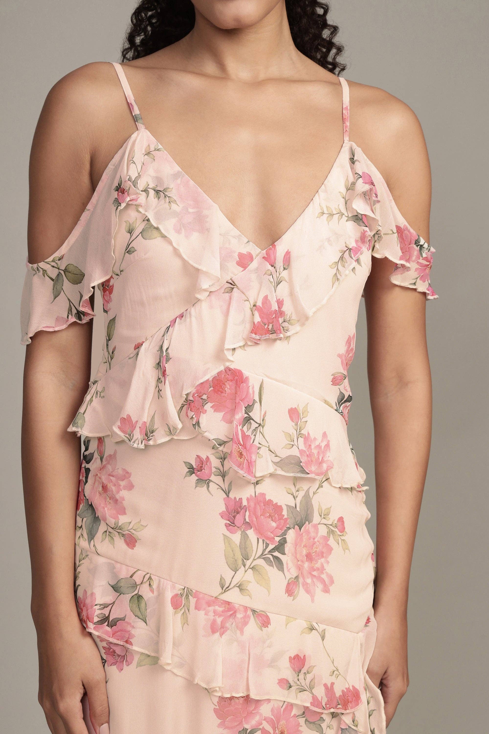 Lace &amp; Beads Leighton Floral Maxi Dress